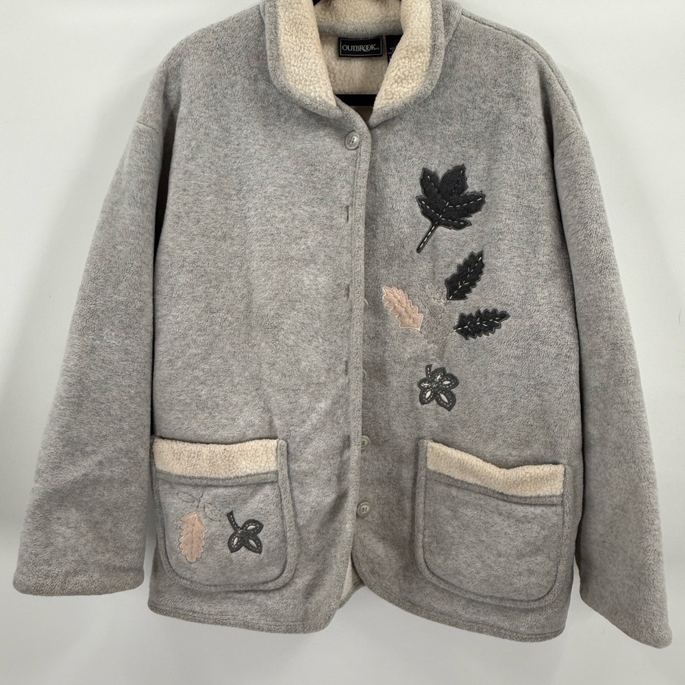 Outbrook Sherpa-Lined Fleece Jacket - Gray Leaf Appliqué - Women’s Large